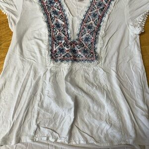 Knox Rose White and Blue Embroidered Short Sleeve Blouse